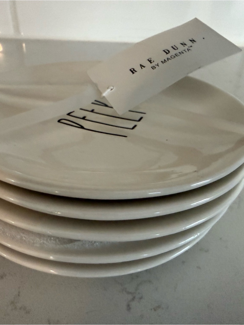 RAE DUNN - Set of 5 PEEP Plates - Picture 6 of 7